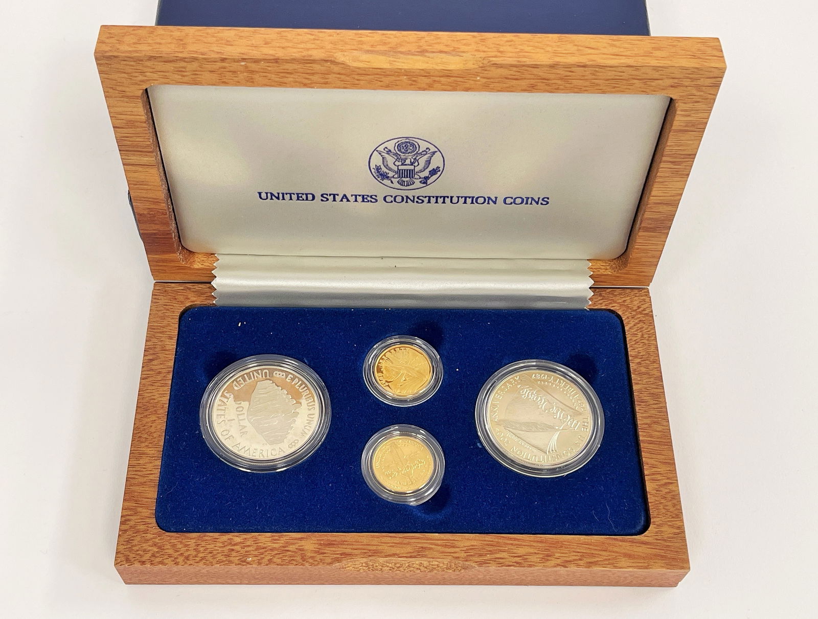 US CONSTITUTION COIN SET (1 of 4)