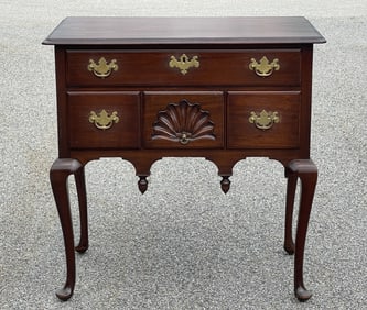 FINE BOSTON AREA 18TH C QUEEN ANNE LOWBOY