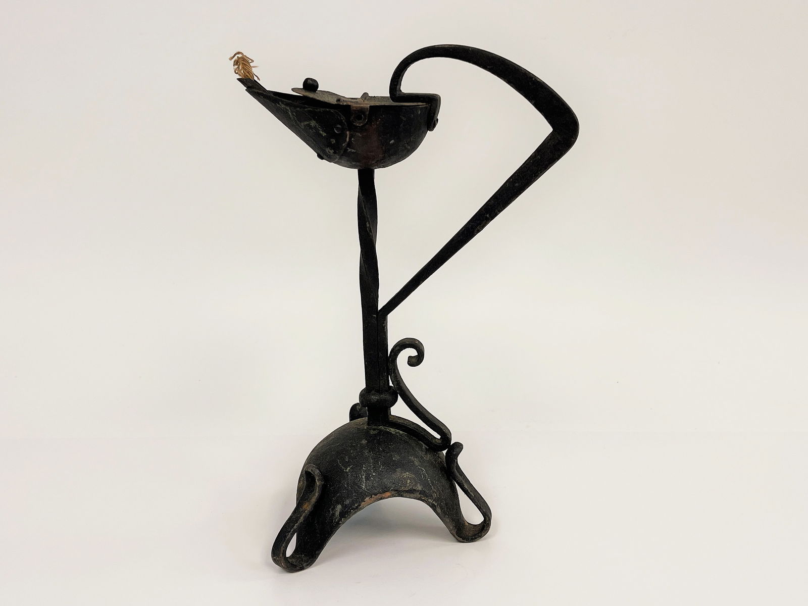18TH C FORGED IRON FAT LAMP (1 of 4)