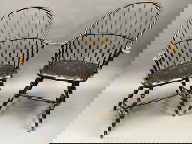 PAIR OF CT, BOW BACK WINDSOR ARMCHAIRS