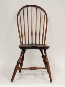 BOW BACK WINDSOR CHAIR