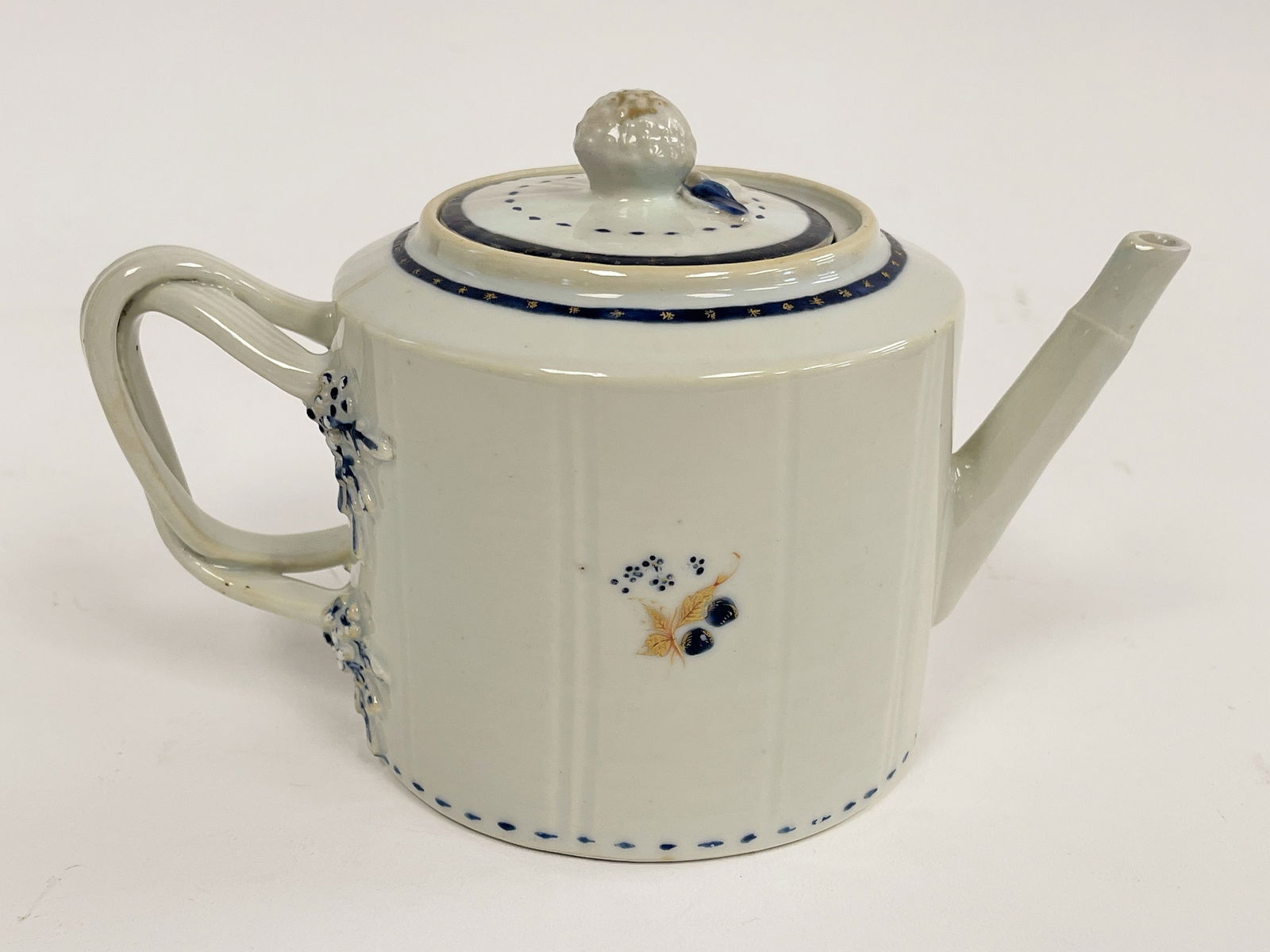 CHINESE EXPORT DRUM FORM TEAPOT: CHINESE EXPORT DRUM FORM TEAPOT
