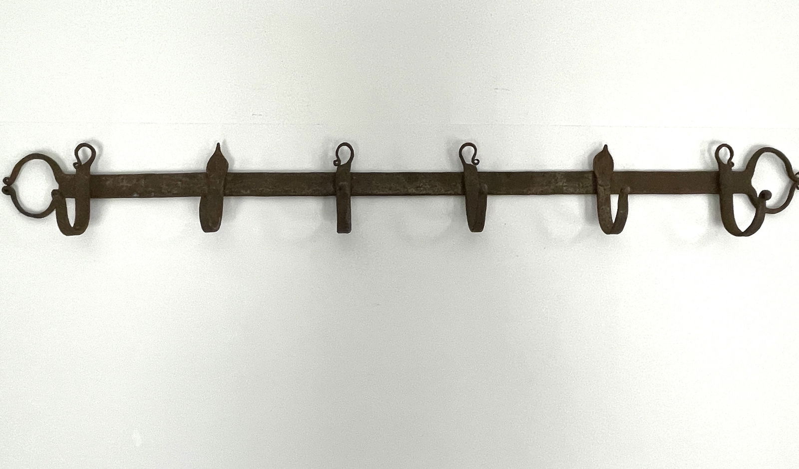 18TH C SIX HOOK IRON RACK (1 of 5)
