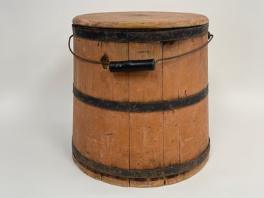 SALMON PAINTED OIL CAN