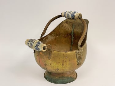 BRASS POT