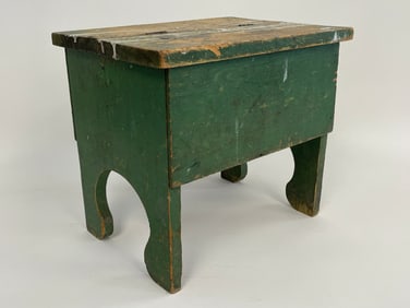 GREEN STOOL , SHOE SHINE BOX