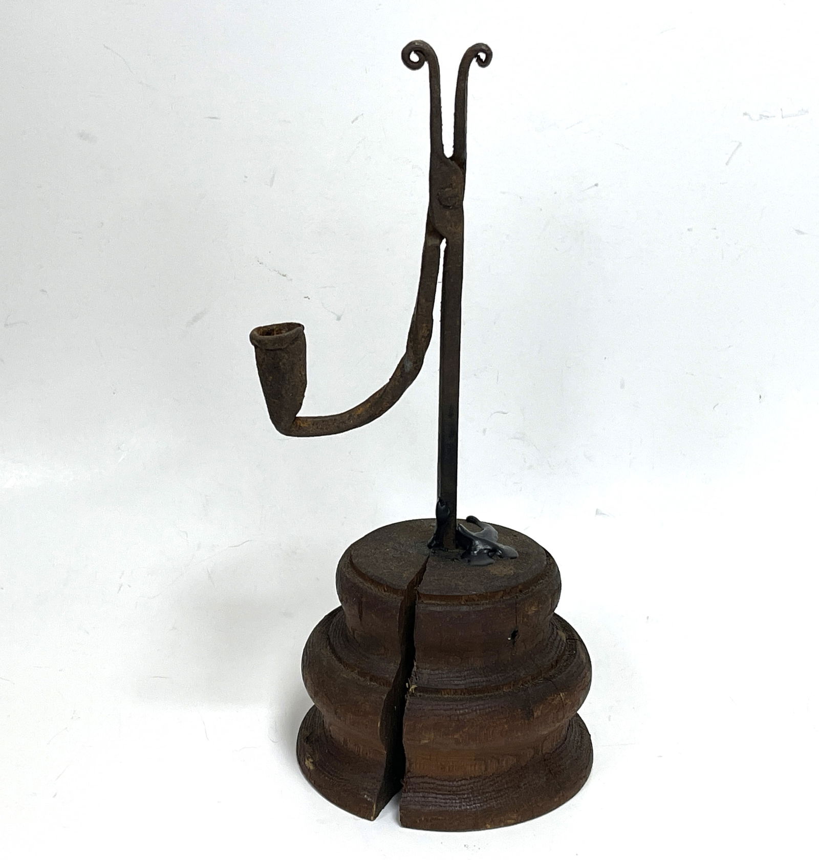18TH C IRON RUSH LIGHT ON WOOD BASE (1 of 2)