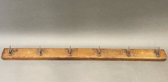 PRIMITIVE IRON HOOK RACK