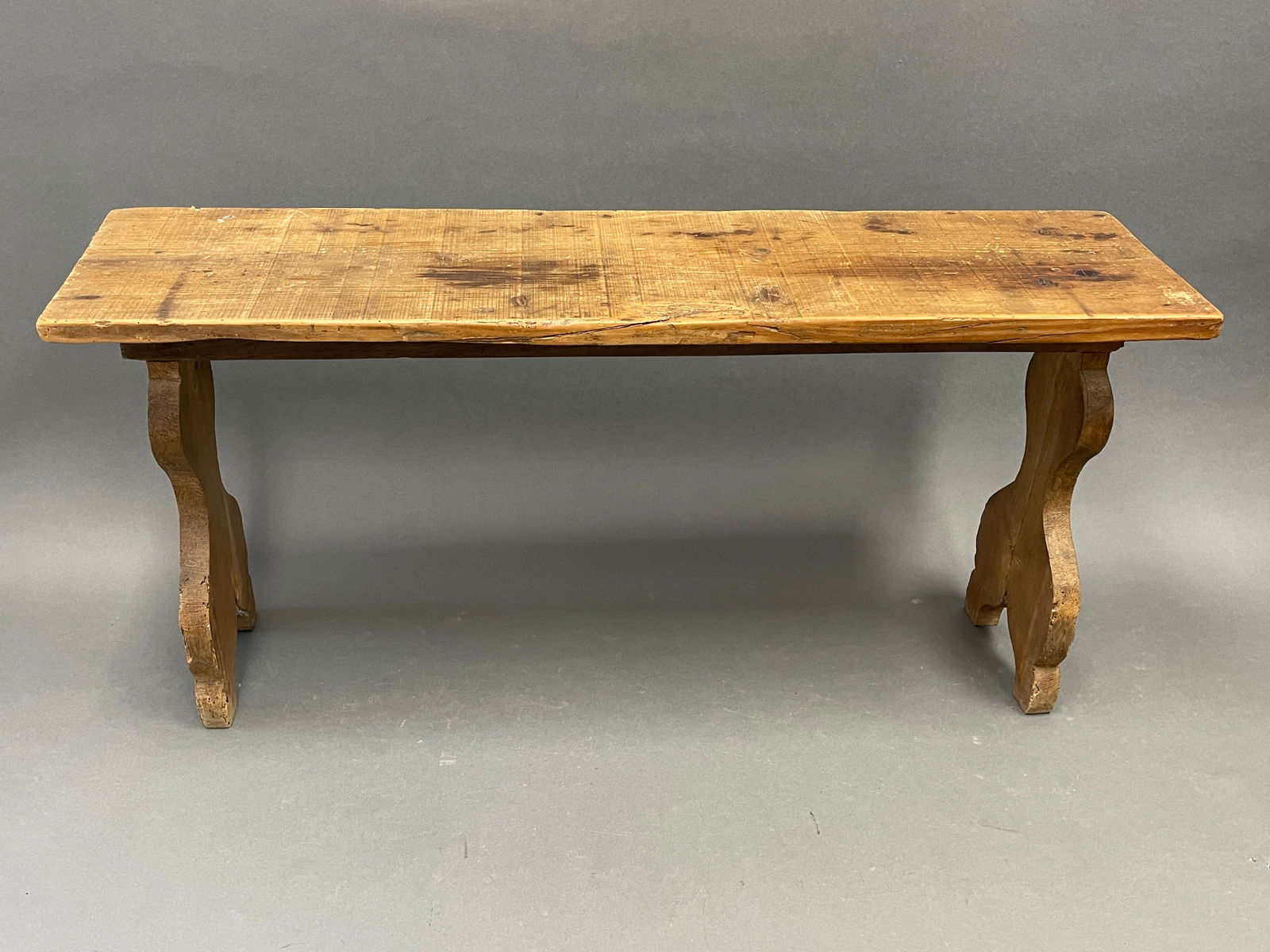 PRIMITIVE COUNTRY BENCH (1 of 3)