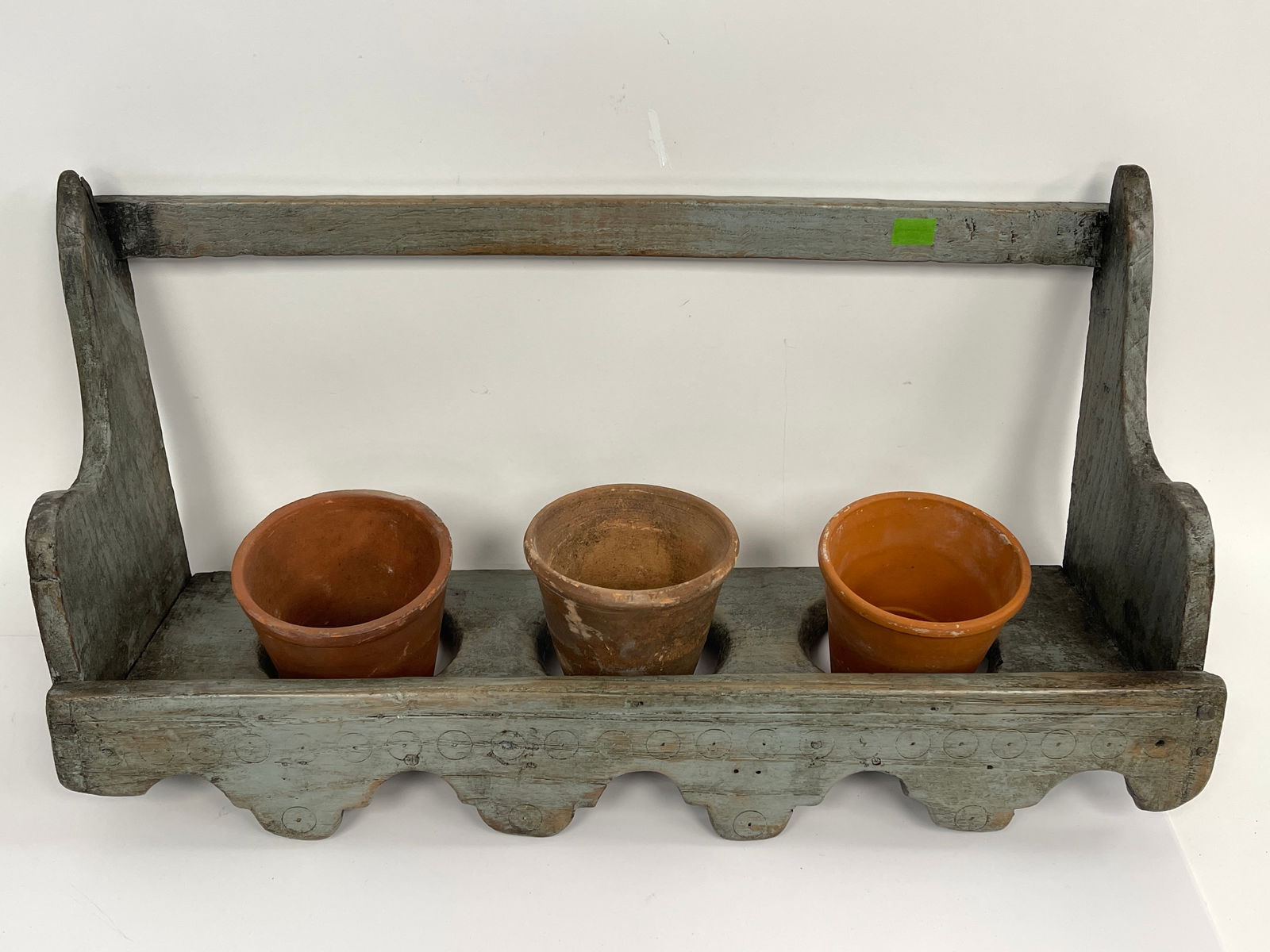 GRAY-BLUE PAINTED HANGING RACK W/3 OLD CLAY FLOWER POTS (1 of 5)