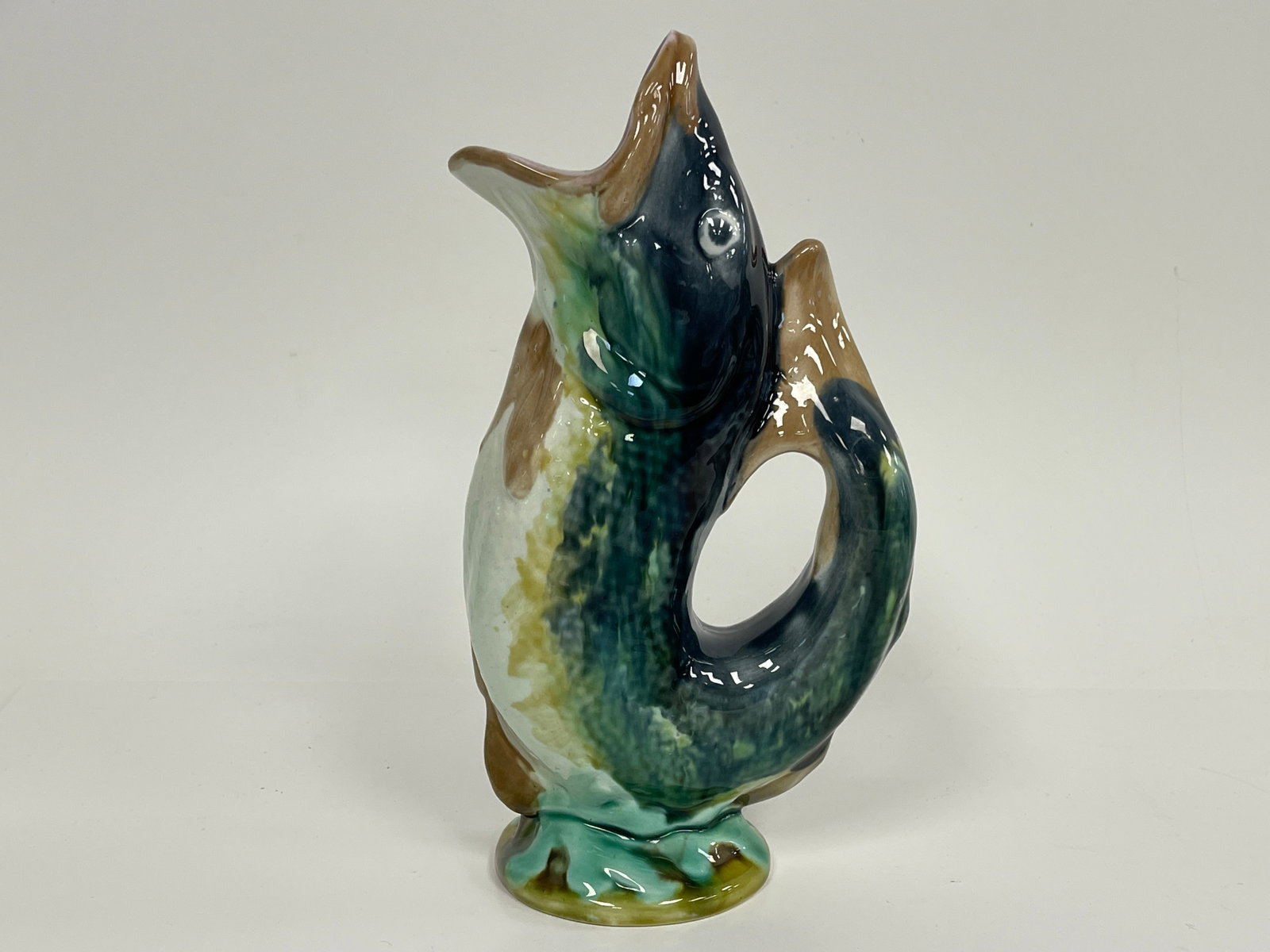 MAJOLICA MULTI-COLOR FISH JUG: MAJOLICA MULTI-COLOR FISH JUG 10"