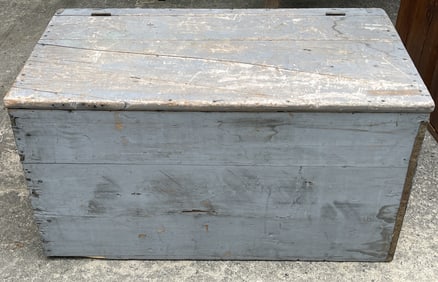 BLUE PAINTED BOX