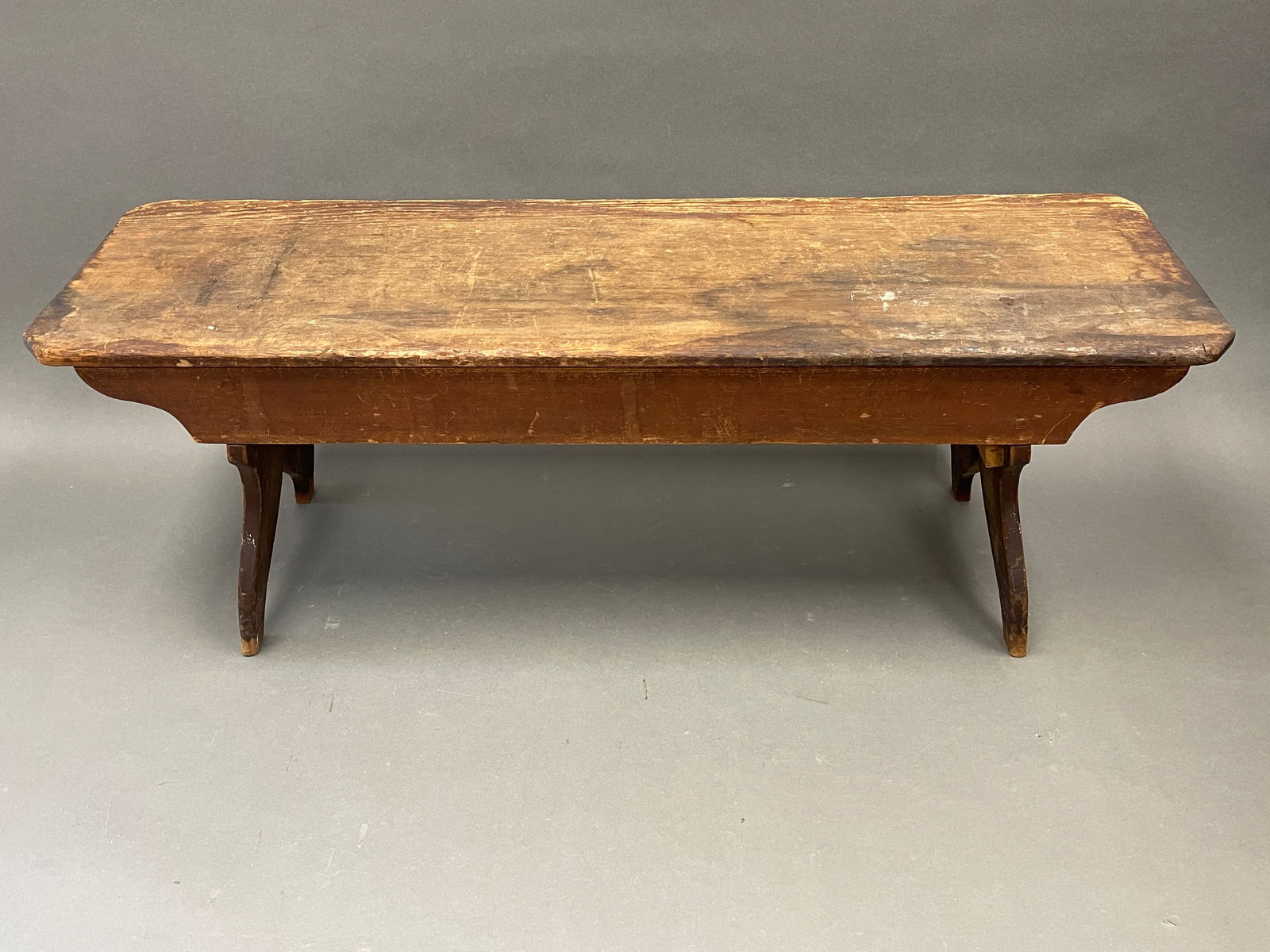 PRIMITIVE BENCH (1 of 3)