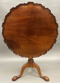 18TH C PIE CRUST TILT TOP TEA TABLE
