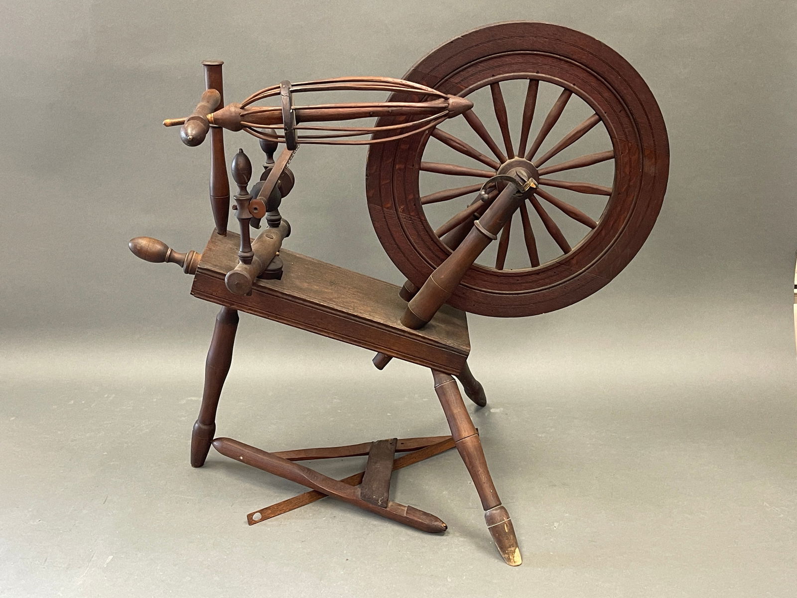 PRIMITVE SPINNING WHEEL SIGNED (1 of 3)