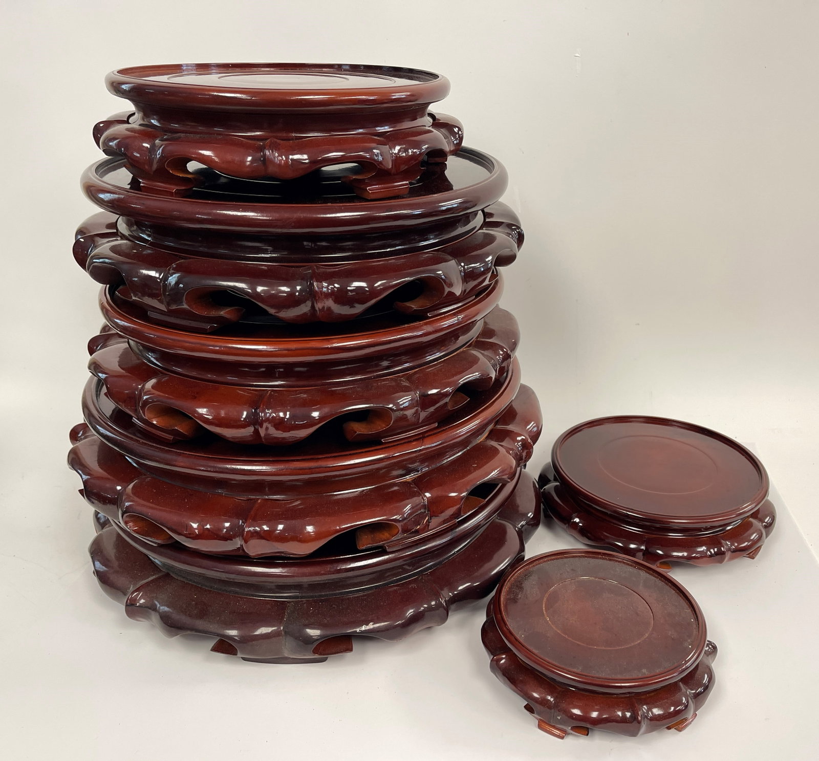 ASIAN POTTERY STANDS: ASIAN POTTERY STANDS 6.5"-16.5" 7 TOTAL