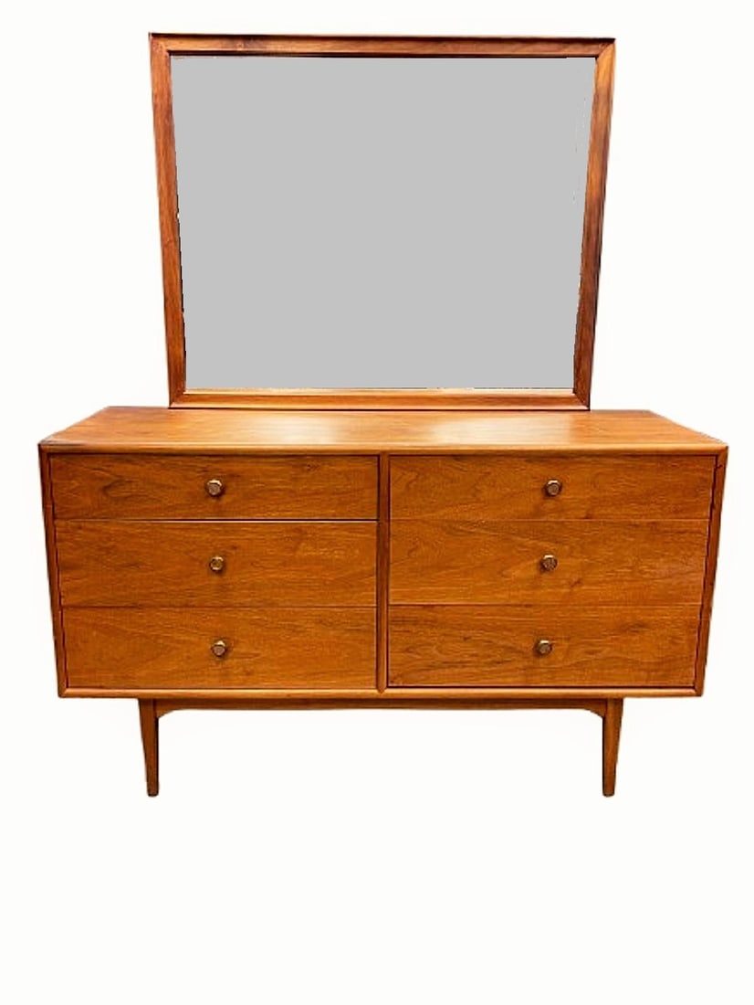 MID CENTURY MODERN DRESSER BY DREXEL: MID CENTURY MODERN DRESSER BY DREXEL, 52.5 X 20 X 64 TO TOP OF MIRROR. MIRROR LIFTS OUT FOR EASY MOVING.