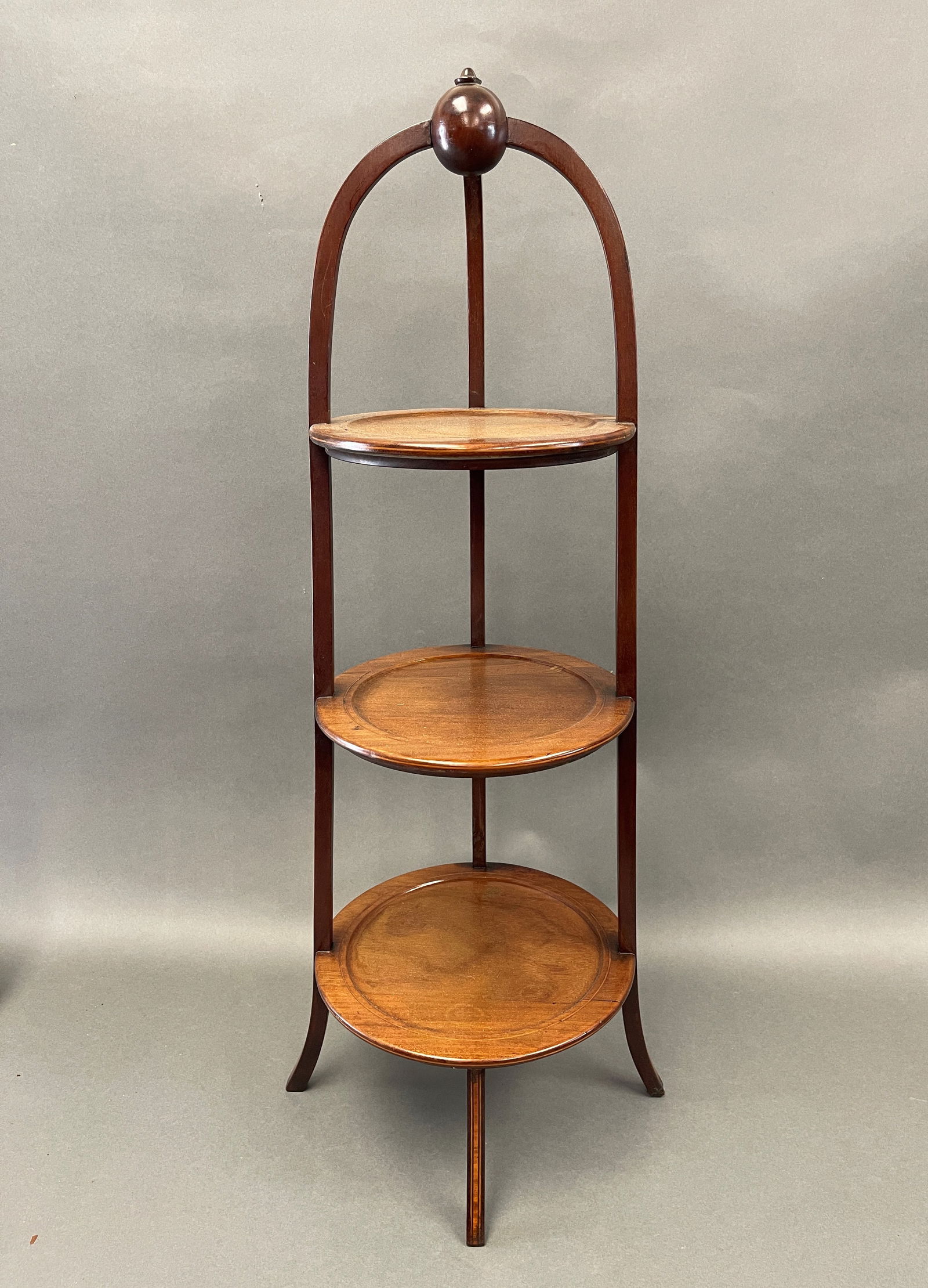 THREE TIER DUMB WAITER MUFFINEER (1 of 3)