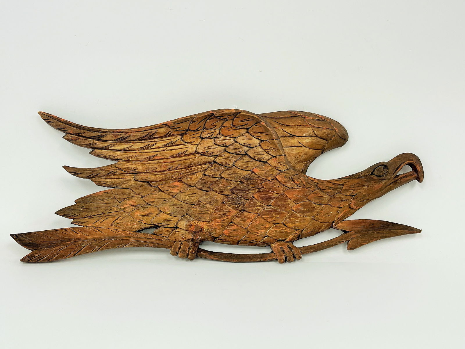 CARVED AMERICAN EAGLE ON ARROW