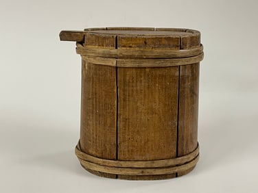 SMALL PRIMITIVE OVAL BANDED FIRKIN