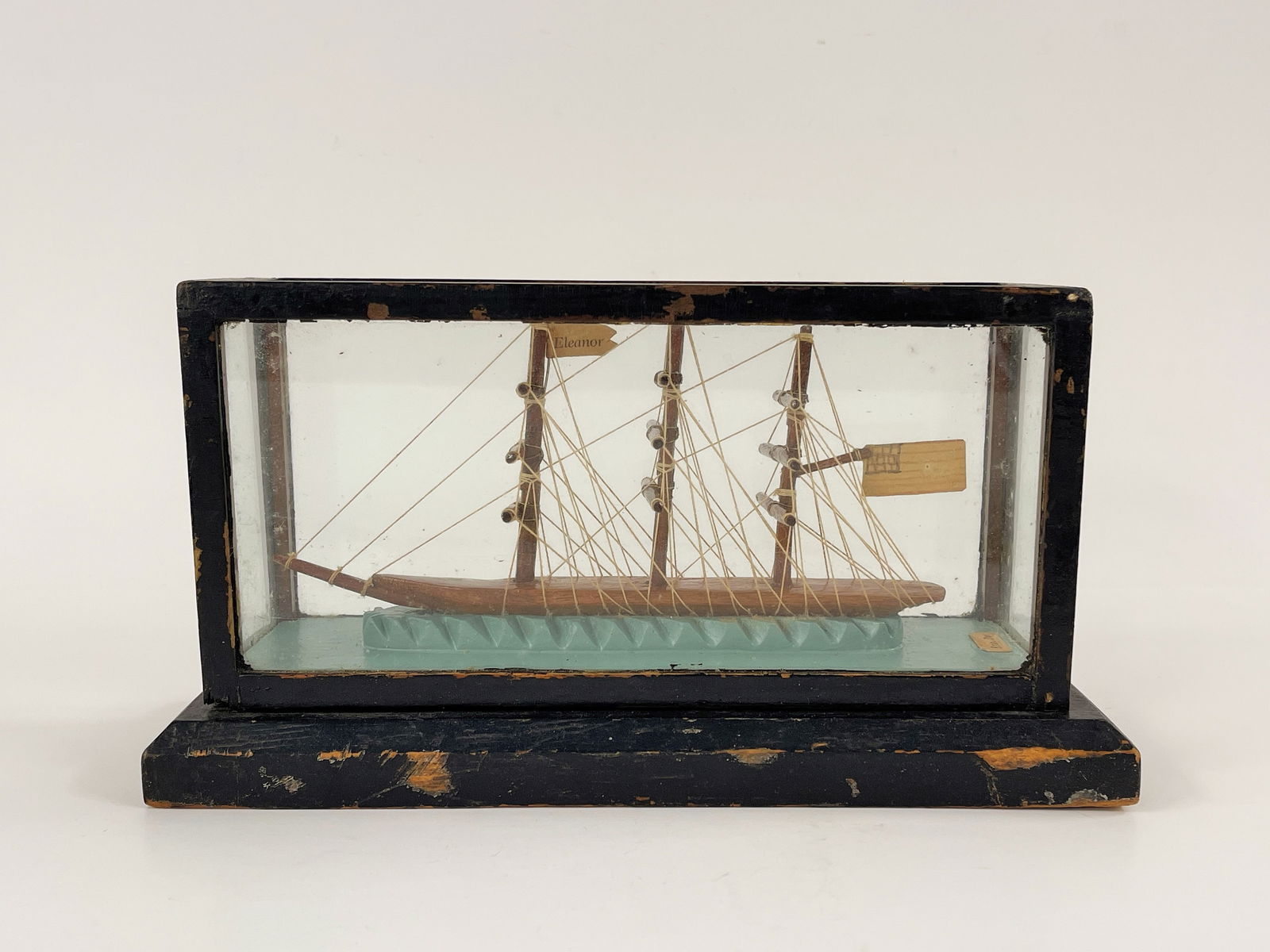 FOLK ART MAD SHIP , AMERICAN FLAG IN CASE (1 of 4)