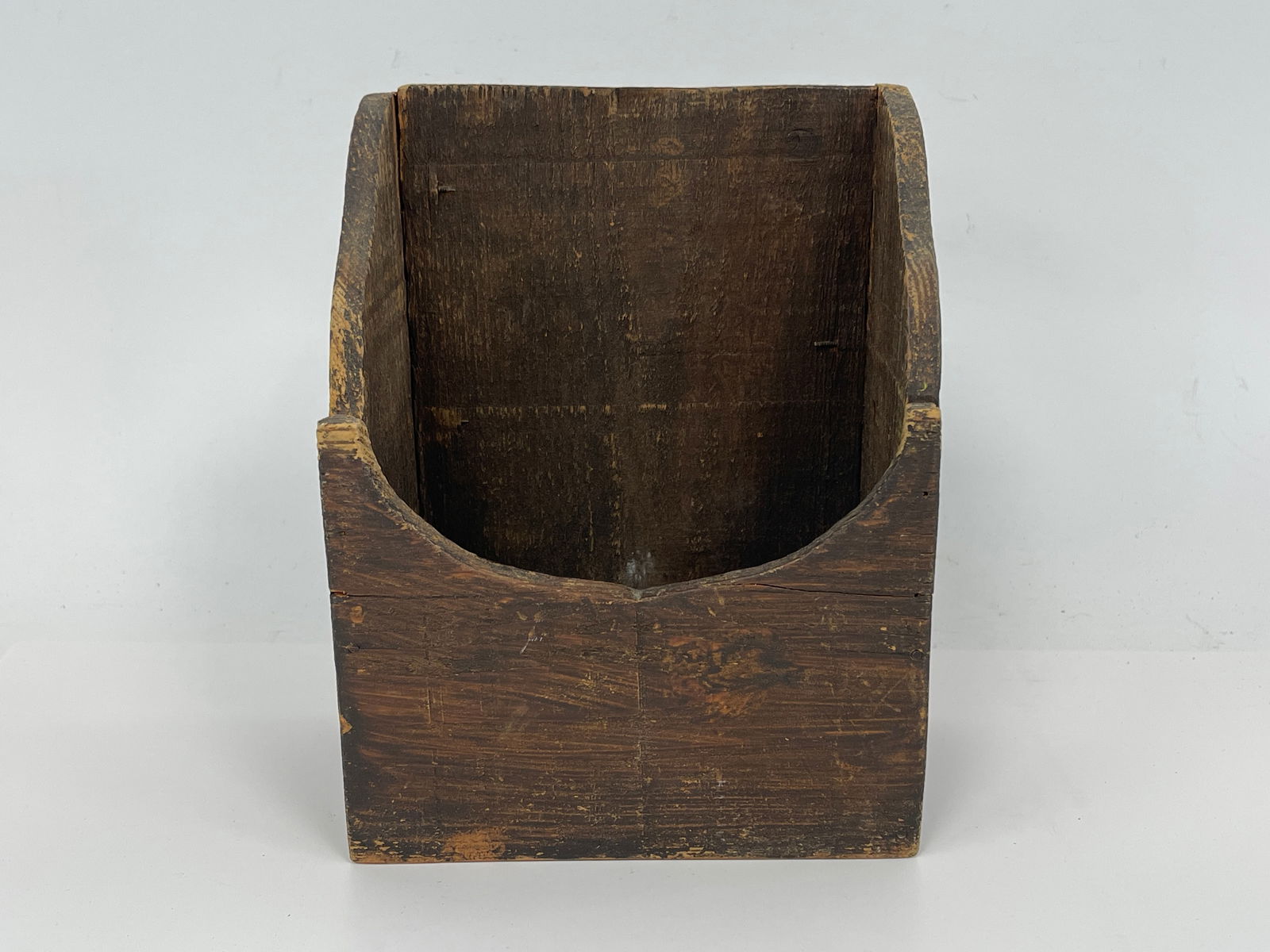 SMALL PAINTED OPEN WALL BOX (1 of 5)