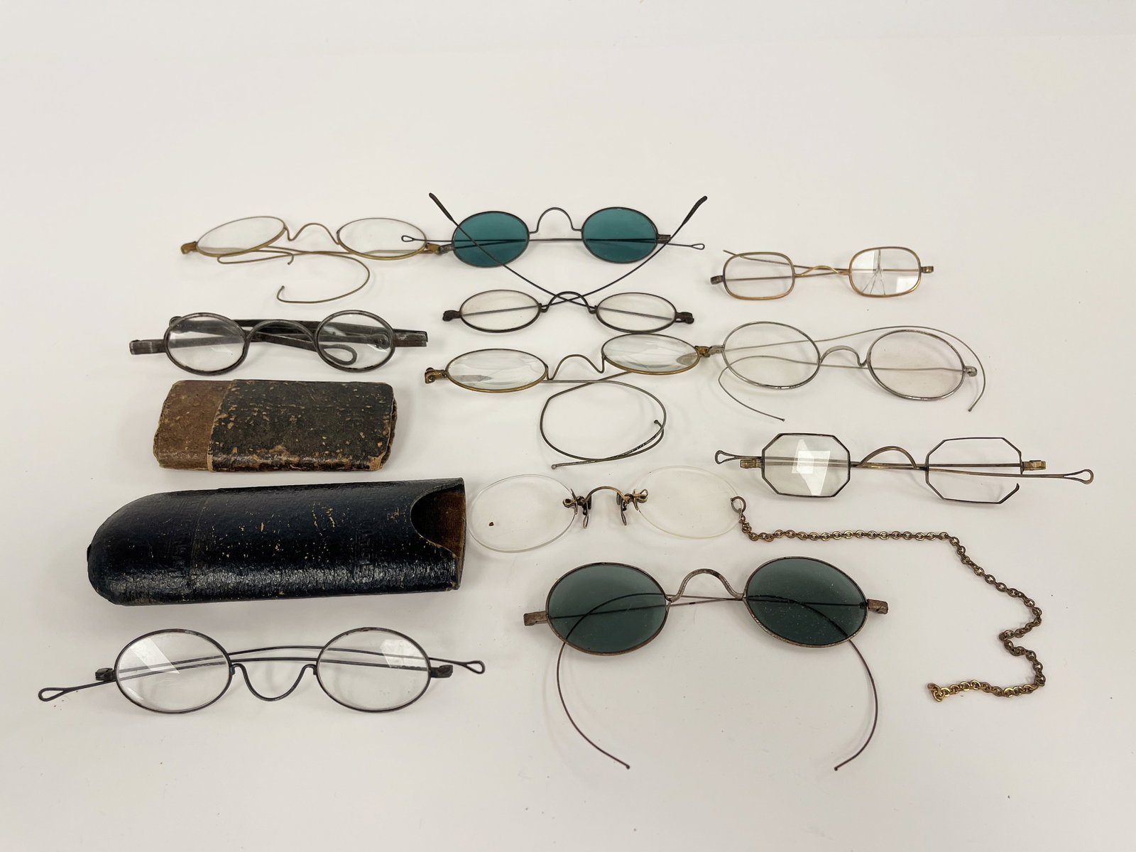 GROUPING OF MISC EYE GLASSES , SPECTACLES: GROUPING OF MISC EYE GLASSES , SPECTACLES