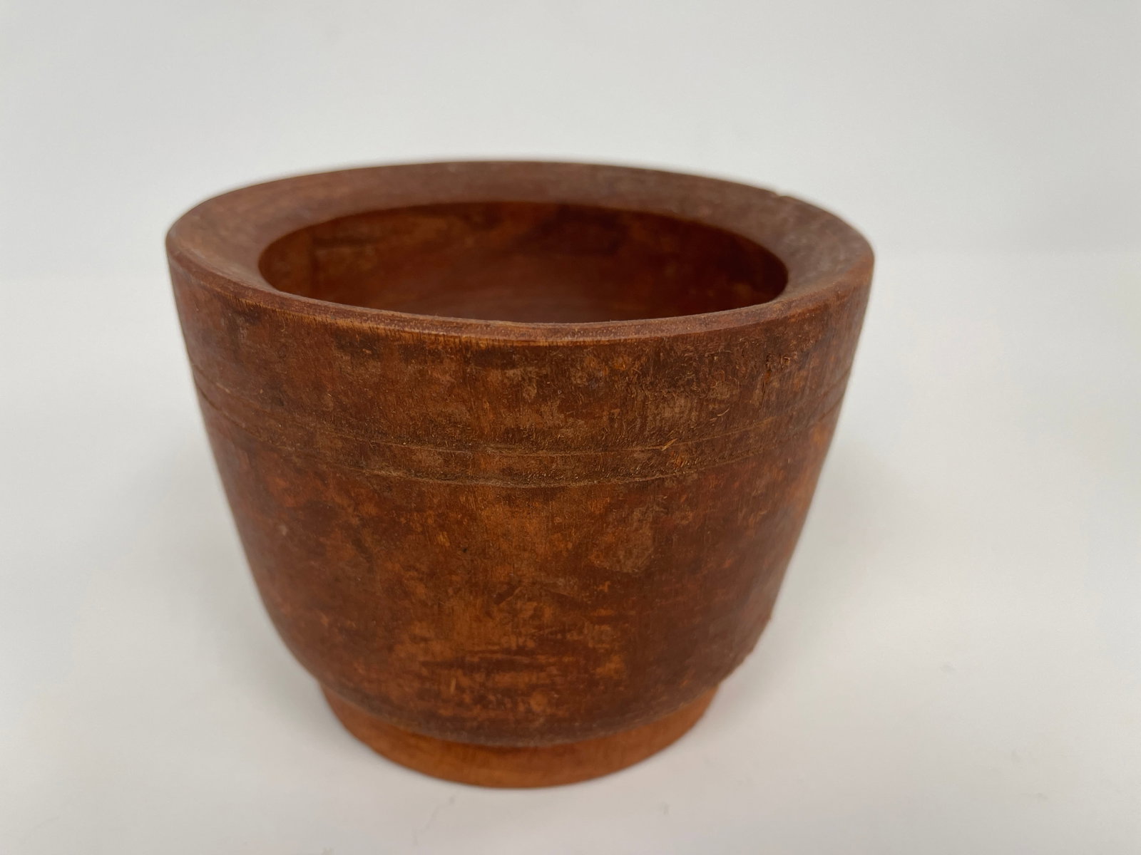SMALL RED PAINTED SALT CELLAR: SMALL RED PAINTED SALT CELLAR 5" X 4"