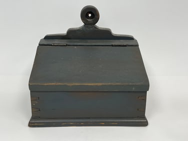 LOLLIPOP HANDLED LIFT TOP WALL BOX