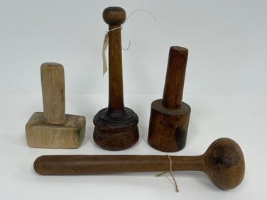 GROUPING OF FOUR MASHERS