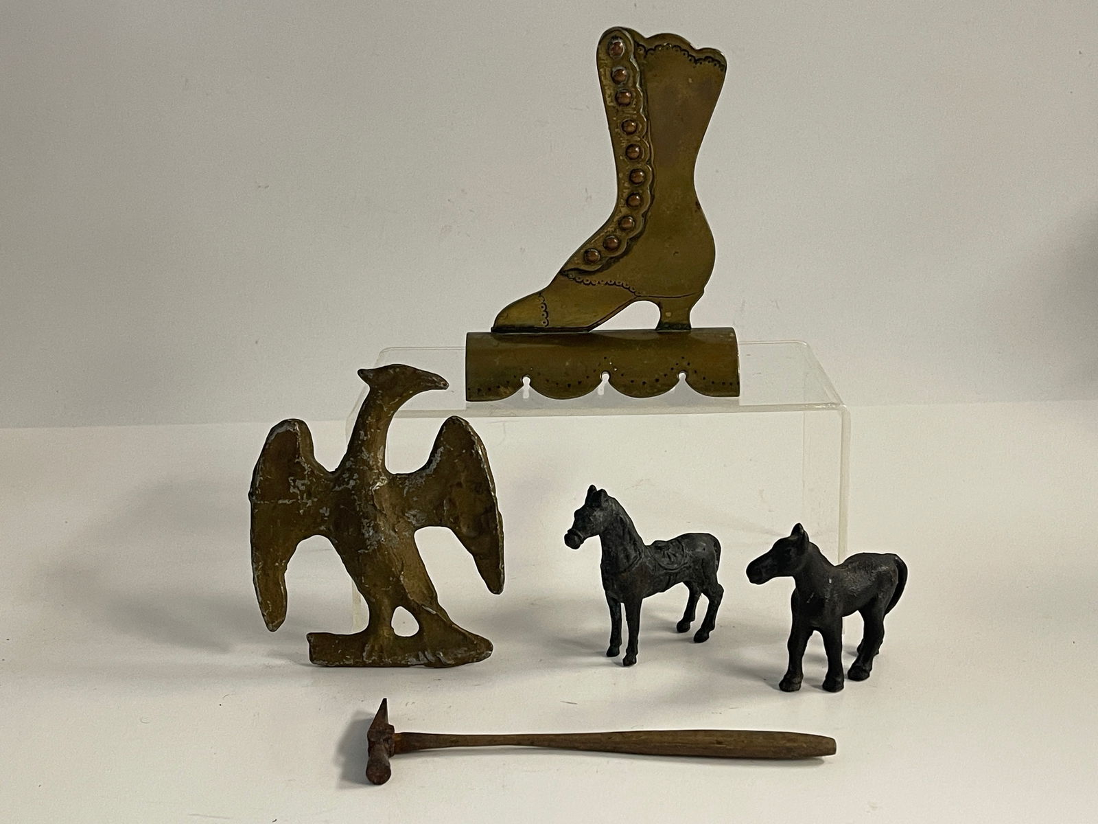 MISC GROUPING OF METAL ITEMS (1 of 2)