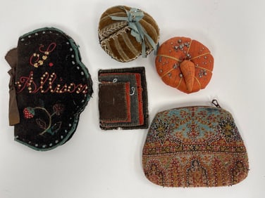 SEWING LOT WITH SMALL BEADED PURSE