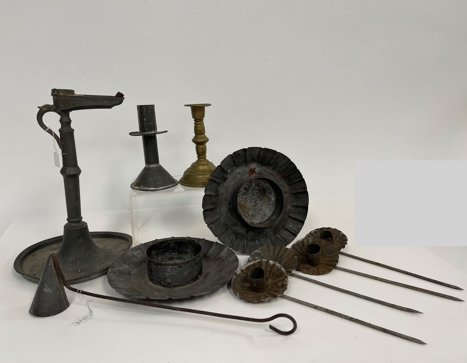 GROUPING OF MISC LIGHTING RELATED (1 of 2)