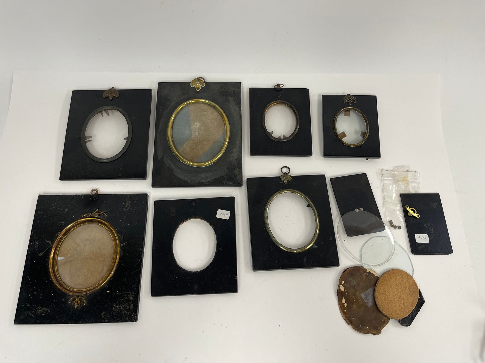 MISC MINIATURE FRAMES (1 of 2)