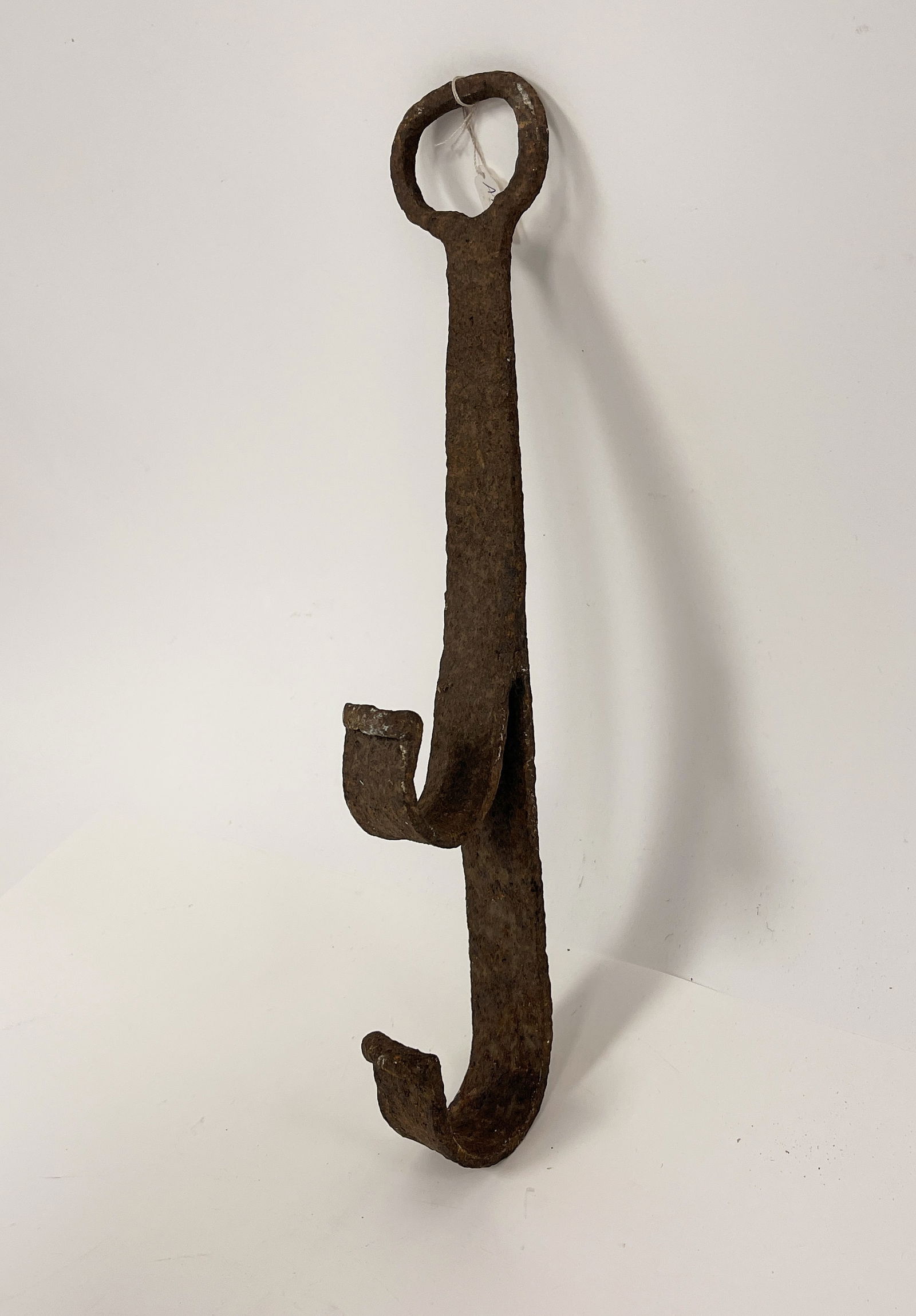 EARLY TWO HOOK POT HOLDER (1 of 2)