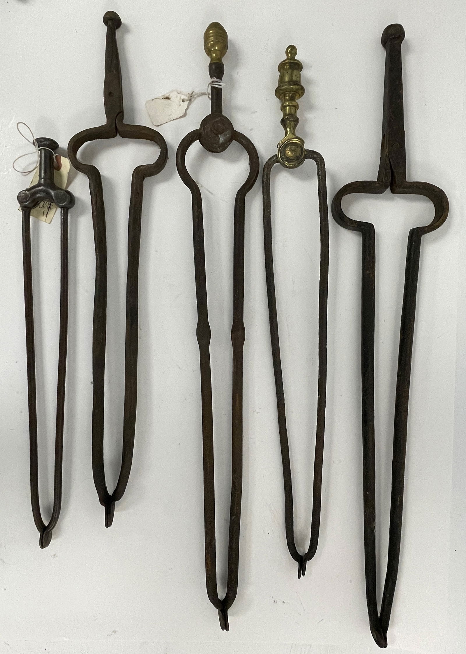GROUPING OF 18TH C & 19TH C FIREPLACE TONGS: GROUPING OF 18TH C & 19TH C FIREPLACE TONGS LONGEST 18"