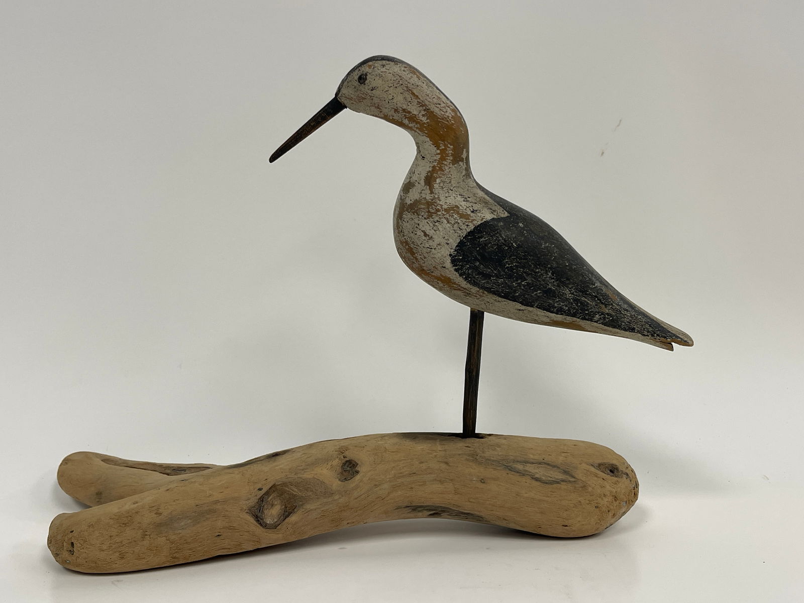 SHOREBIRD ON WOOD MOUNT: SHOREBIRD ON WOOD MOUNT 12" x 8"