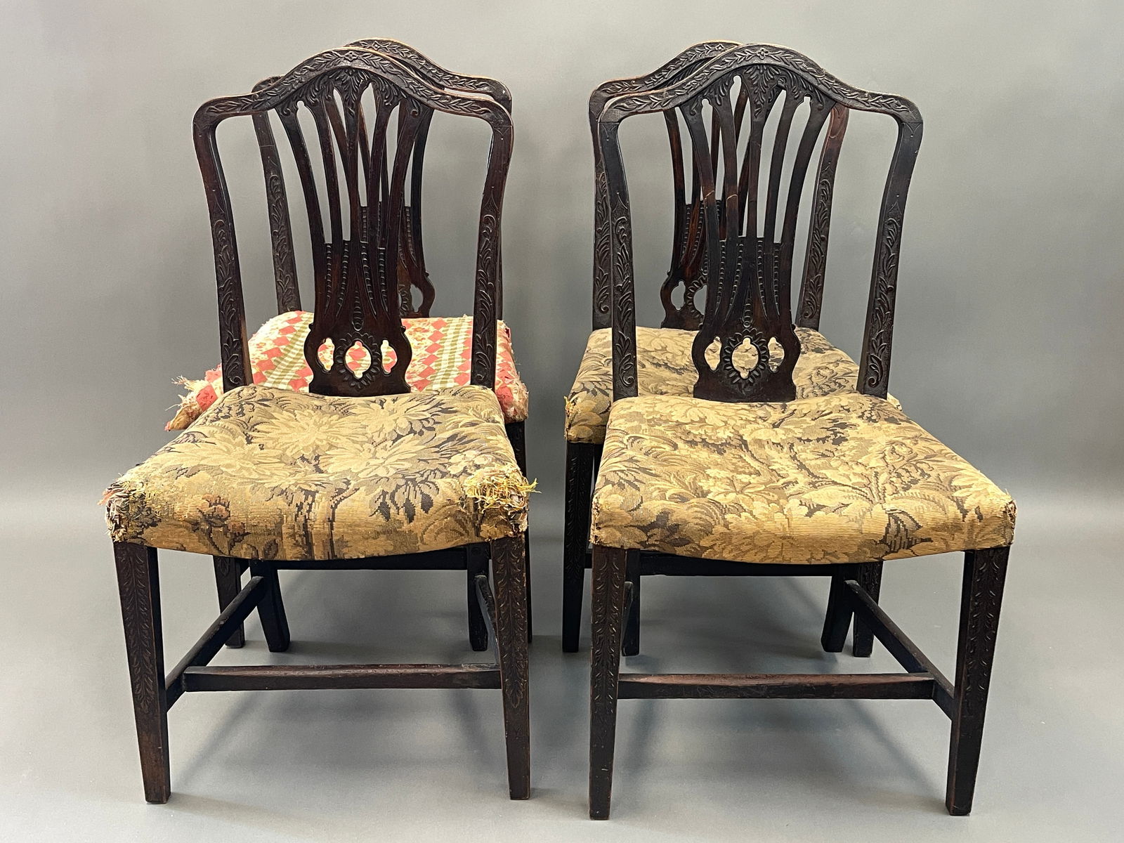 SET FOUR CARVED HEPPLEWHITE CHAIRS (1 of 6)