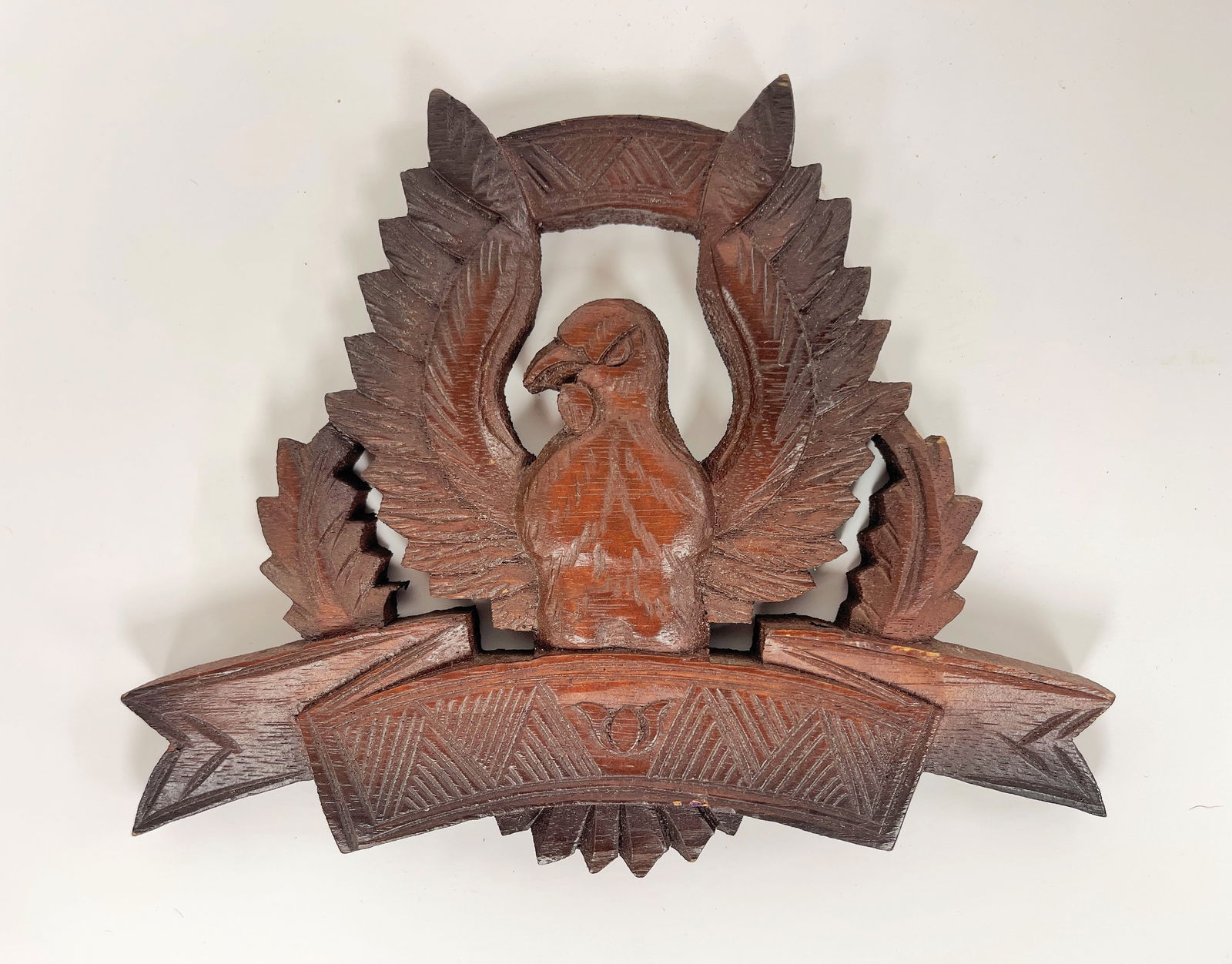 SMALL HAND CARVED WOOD EAGLE (1 of 3)