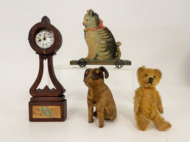 GROUPING OF TOYS, TEDDY BEAR DOG , CAT PULL , MINIATURE CLOCK