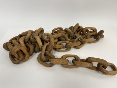 HAND CARVED 8FT. LONG FOLK ART CHAIN WITH 50 OVAL LINKS