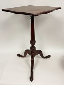 SIGNED J. WHIPPLE RARE AND IMPORTANT SALEM, MASS., SHAPED TOP CHERRY QUEEN ANNE LEGGED CANDLE STAND