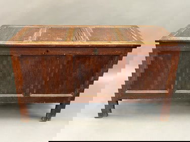 DIMINUTIVE PILGRIM CENTURY BLANKET CHEST WITH NO RESTORATION