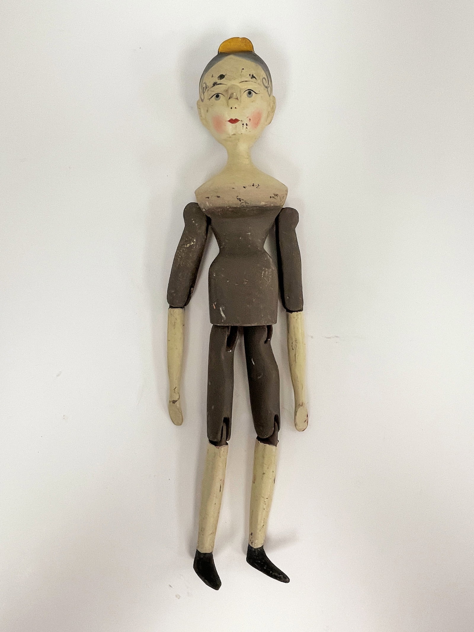 JOINTED PENNY PEG DOLL: JOINTED PENNY PEG DOLL IN BEAUTIFUL CONDITION PAINT13"