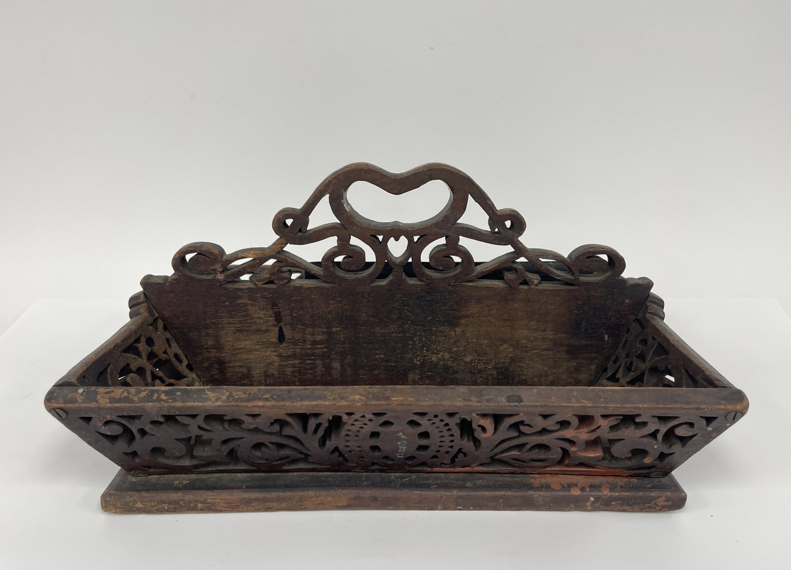 WOOD CUTLERY TRAY: WOOD CUTLERY TRAY 13" X 9" X 7"