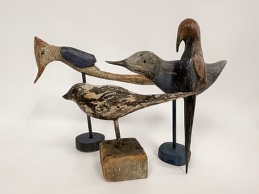 GROUP OF FOUR CARVED & POLYCHROMED WOODEN BIRDS