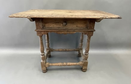 LATE 17TH C HUDSON RIVER VALLEY TAVERN TABLE