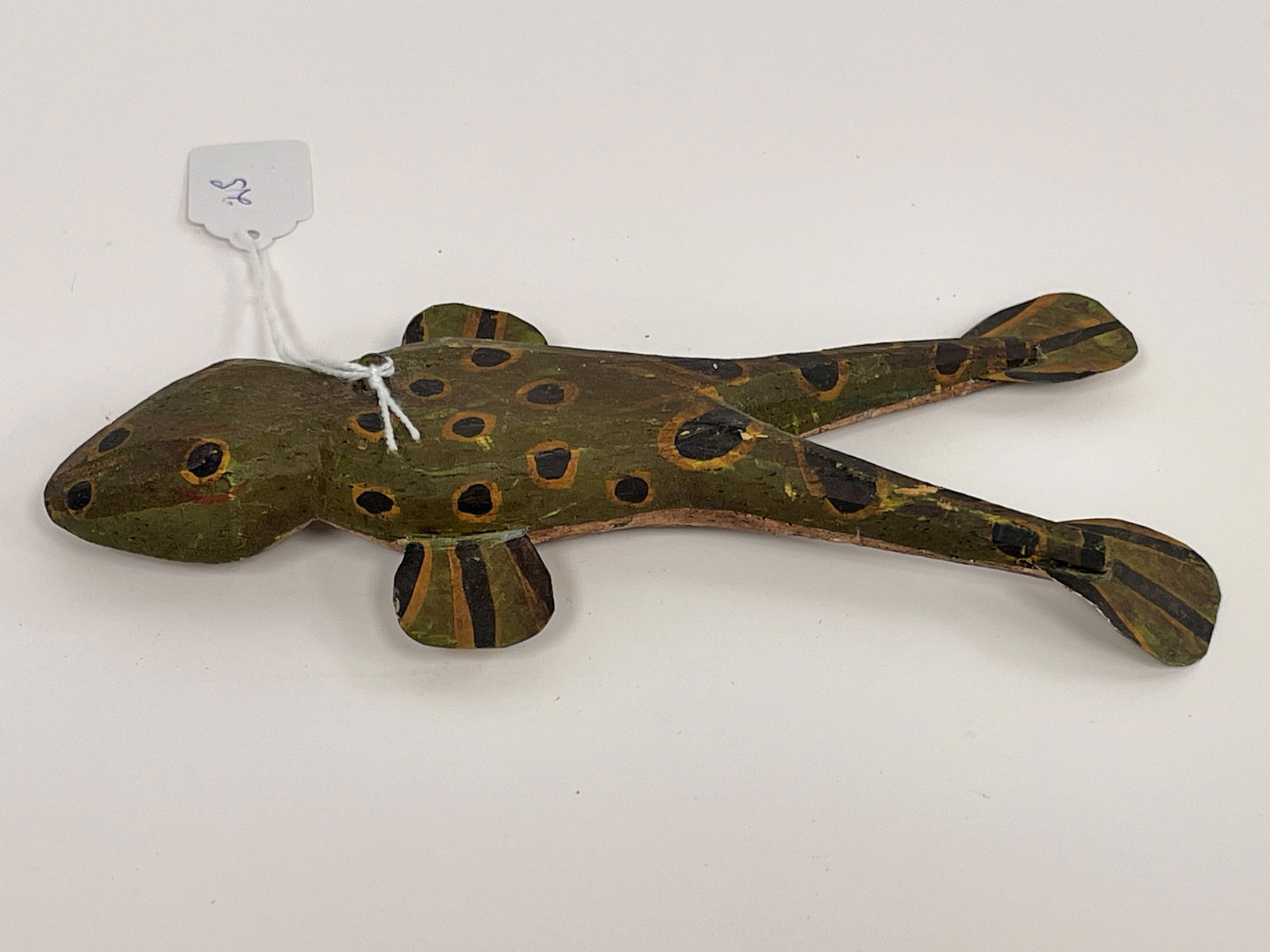 FOLK ART CARVED AND PAINTED FISH DECOY (1 of 5)