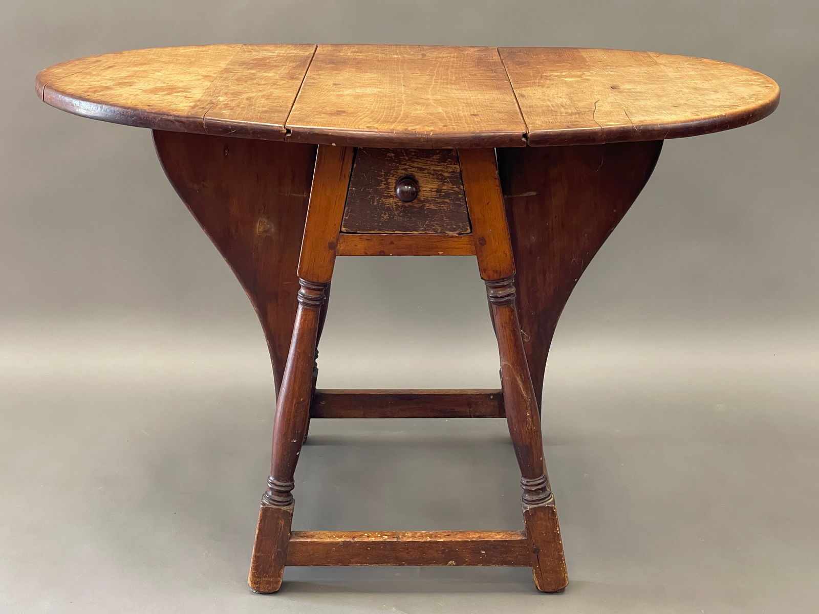 VERY RARE ORIGINAL BUTTERFLY TABLE (1 of 10)
