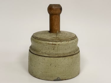BUTTER PRINT WITH SCARCE ORIGINAL PAINT